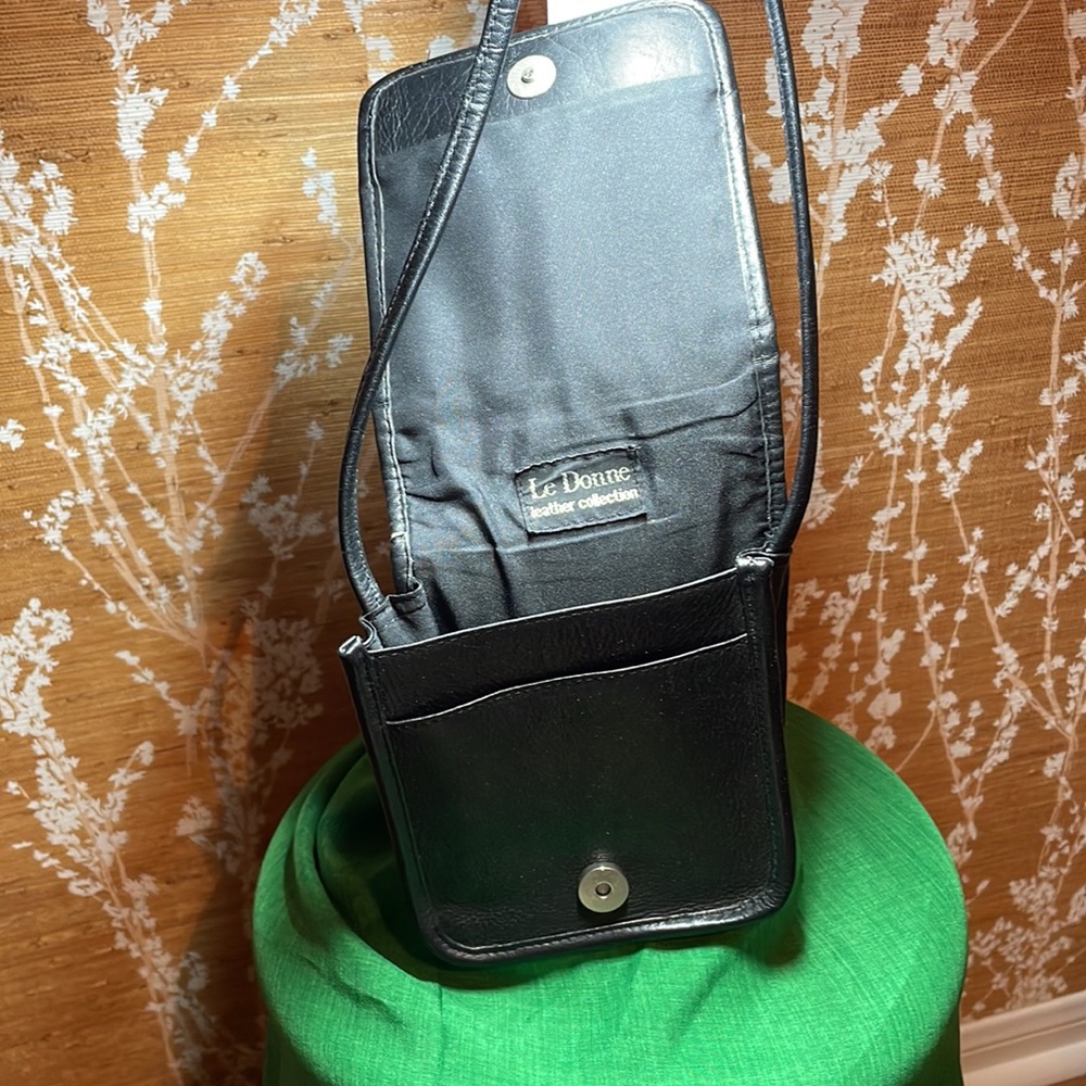 Le Donne leather crossbody bag - Picture 2 of 6